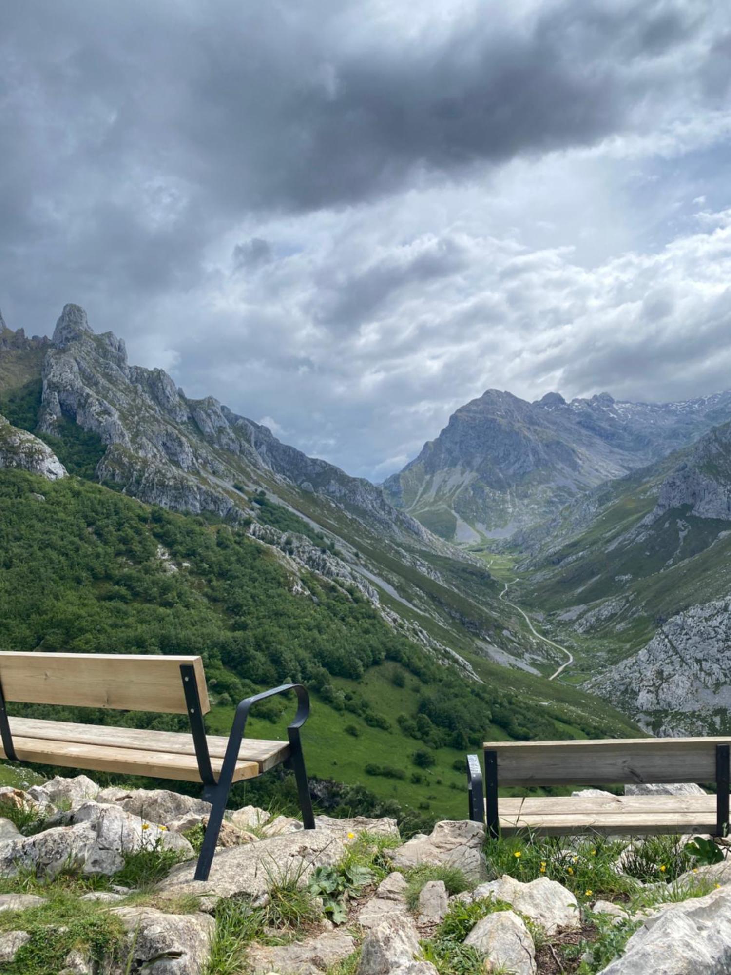 Albergue Pena Castil Sotres Exteriör bild