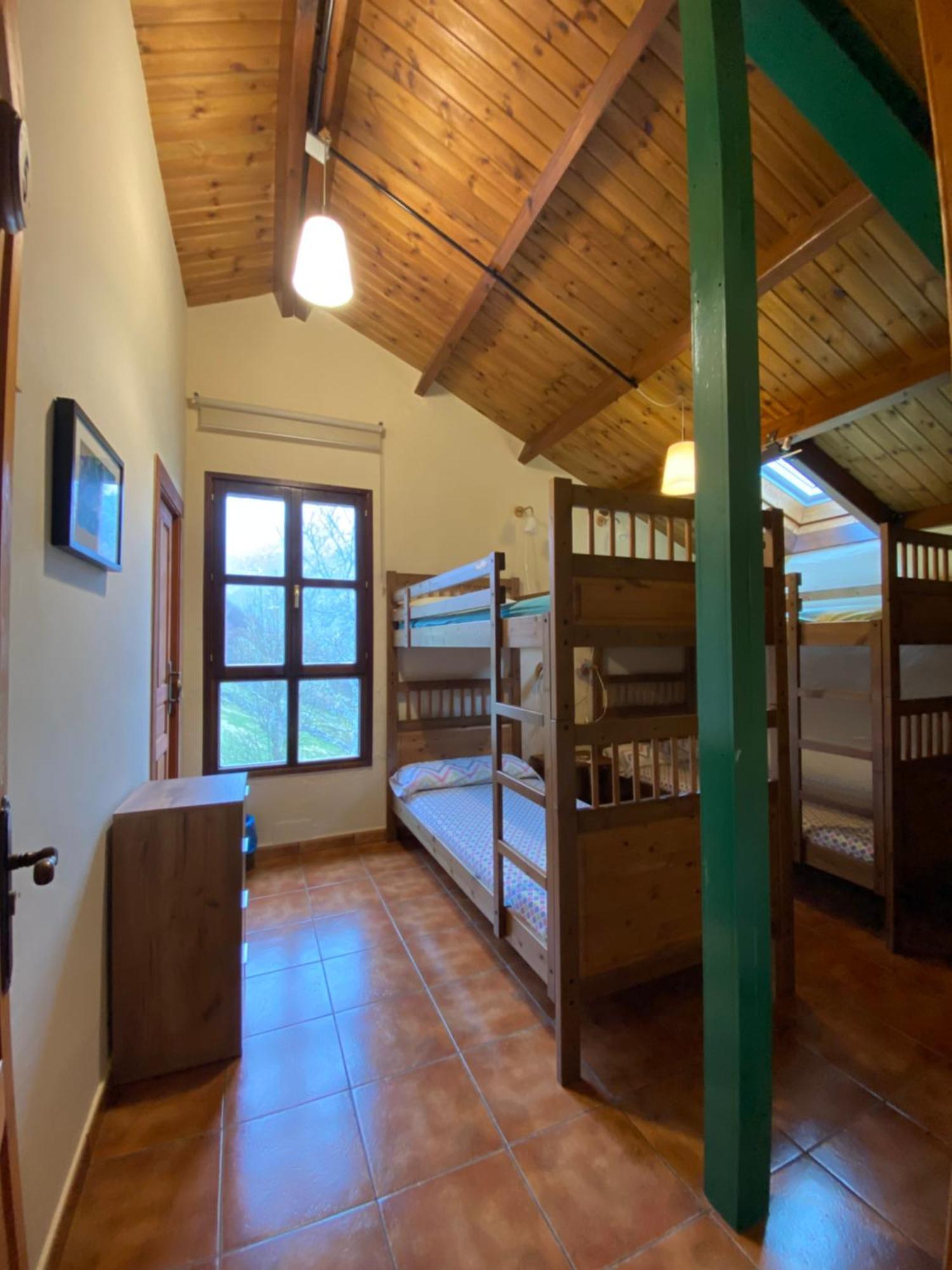 Albergue Pena Castil Sotres Exteriör bild